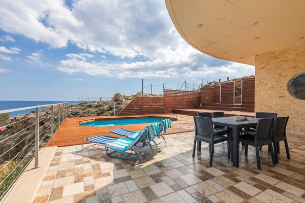 Foto van Villa met zeezicht op Kreta voor 6 personen - Vakantiehuis in Tris Ekklisies - TerraceBalcony