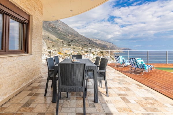 Foto van Villa met zeezicht op Kreta voor 6 personen - Vakantiehuis in Tris Ekklisies - TerraceBalcony