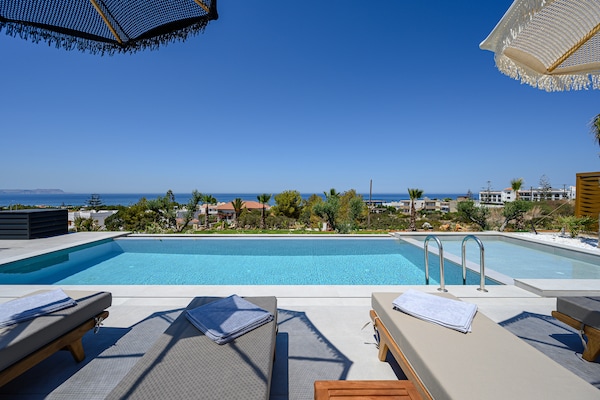 Foto van Villa in Heraklion bij Anissaras Strand - Vakantiehuis in Heraklion - PoolOfHouse