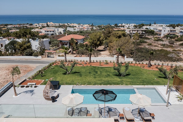 Foto van Villa in Heraklion bij Anissaras Strand - Vakantiehuis in Heraklion - Outdoor