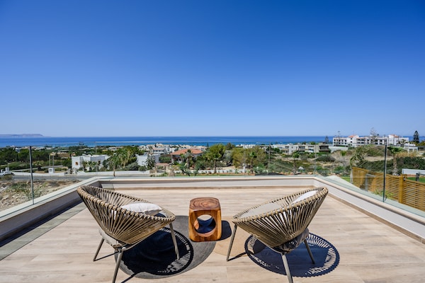 Foto van Villa in Heraklion bij Anissaras Strand - Vakantiehuis in Heraklion - terrace