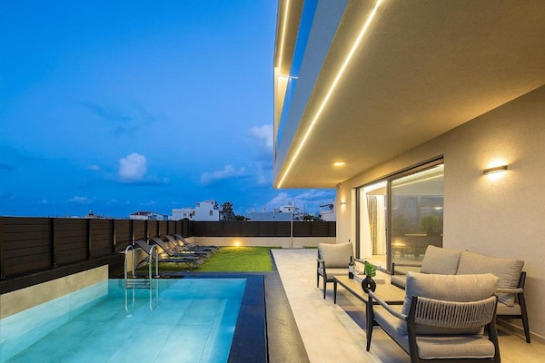 Foto van Villa met zeezicht, zwembad en barbecue voor 8 - Vakantiehuis in Gournes - PoolOfHouse