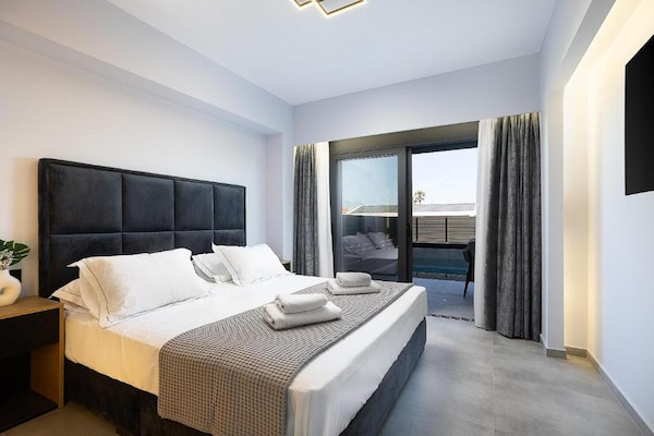 Foto van Villa met zeezicht, zwembad en barbecue voor 8 - Vakantiehuis in Gournes - BedRoom
