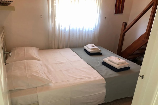 Foto van Villa in Sisi bij Strand en Olijfbomen - Vakantiehuis in Milatos - BedRoom