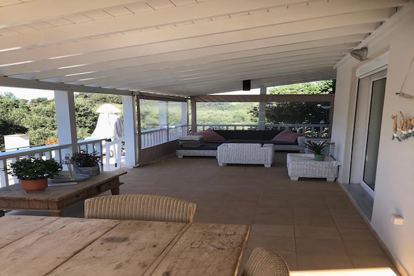 Foto van Villa in Sisi bij Strand en Olijfbomen - Vakantiehuis in Milatos - TerraceBalcony