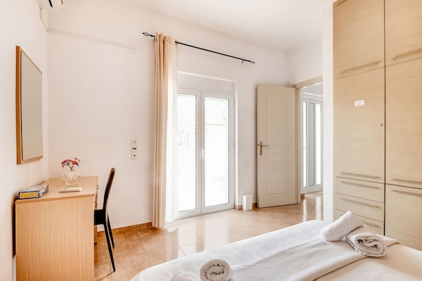 Foto van Villa in Kalamitsi bij Witte Bergen - Vakantiehuis in Kalamitsi Alexandrou - BedRoom