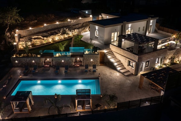 Foto van Villa Kournas met zwembad, geschikt voor 12 gasten - PoolOfHouse
