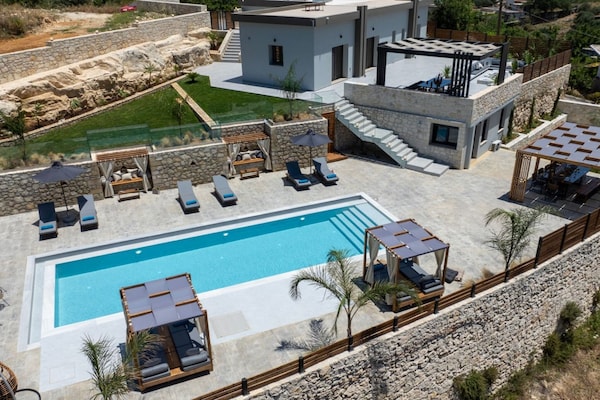 Foto van Villa Kournas met zwembad, geschikt voor 12 gasten - PoolOfHouse