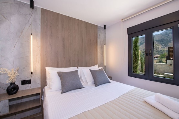Foto van Villa Kournas met zwembad, geschikt voor 12 gasten - BedRoom
