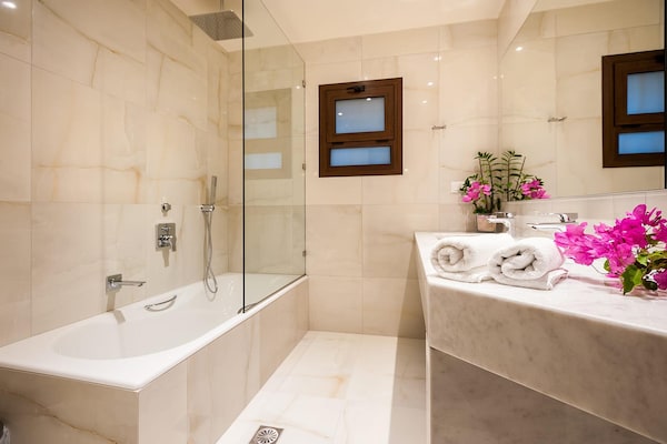 Foto van Villa voor 8 gasten met prachtig uitzicht - Vakantiehuis in Kissamos - BathRoom