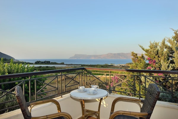 Foto van Villa voor 8 gasten met prachtig uitzicht - Vakantiehuis in Kissamos - TerraceBalcony