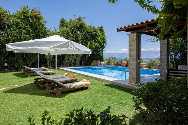 Foto van Villa voor 8 gasten met prachtig uitzicht - Vakantiehuis in Kissamos - GardenSummer