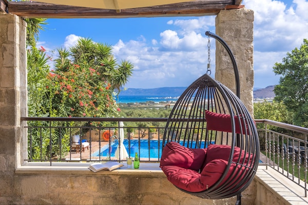 Foto van Villa voor 8 gasten met prachtig uitzicht - Vakantiehuis in Kissamos - TerraceBalcony