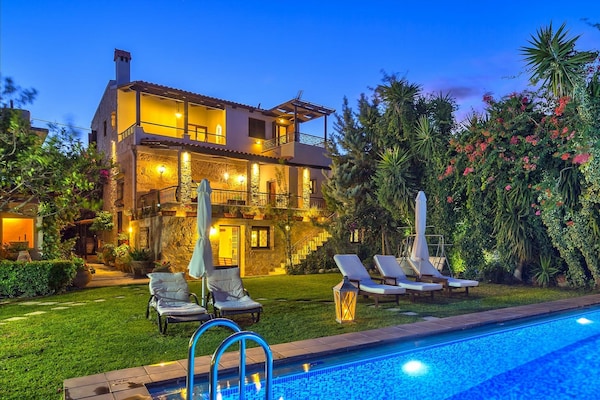 Foto van Villa voor 8 gasten met prachtig uitzicht - Vakantiehuis in Kissamos - ExteriorSummer