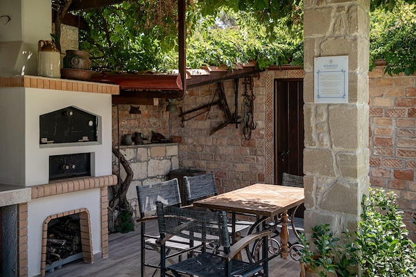 Foto van Villa op Kreta in de Middellandse Zee - Vakantiehuis in Kissamos - DiningRoom