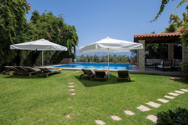 Foto van Villa op Kreta in de Middellandse Zee - Vakantiehuis in Kissamos - GardenSummer
