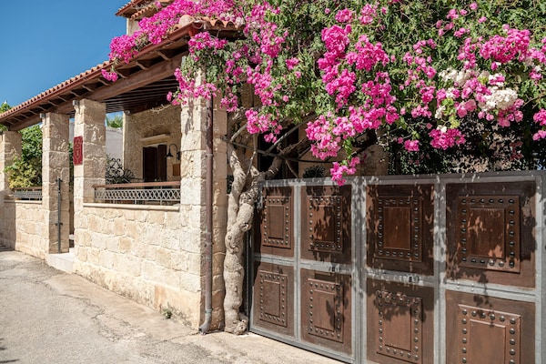 Foto van Villa op Kreta in de Middellandse Zee - Vakantiehuis in Kissamos - AreaSummer1KM