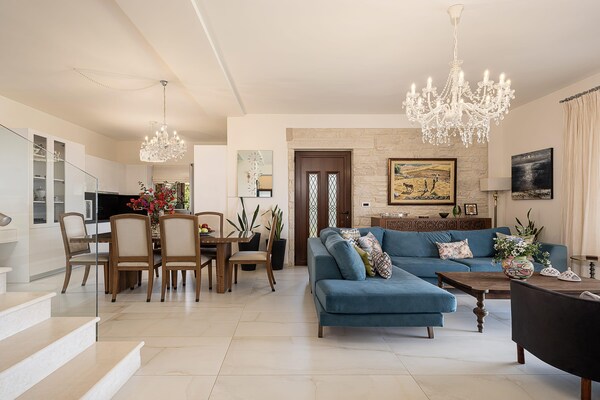 Foto van Villa voor 7 personen in Chania, vlakbij de zee - Vakantiehuis in Kissamos - LivingRoom