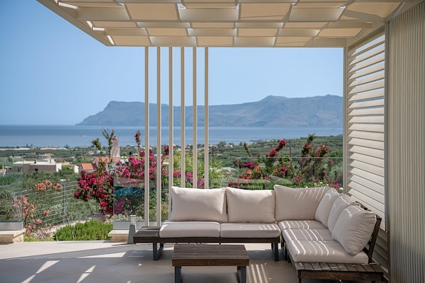 Foto van Villa voor 7 personen in Chania, vlakbij de zee - Vakantiehuis in Kissamos - TerraceBalcony