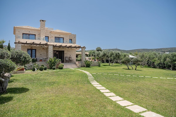 Foto van Villa voor 7 personen in Chania, vlakbij de zee - Vakantiehuis in Kissamos - ExteriorSummer