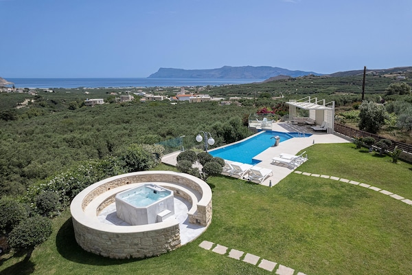 Foto van Villa voor 7 personen in Chania, vlakbij de zee - Vakantiehuis in Kissamos - PoolOfHouse