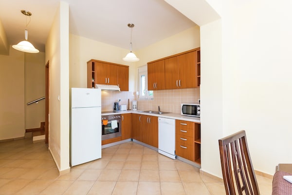 Foto van Villa op een heuvel met privézwembad - Vakantiehuis in Bali - Kitchen