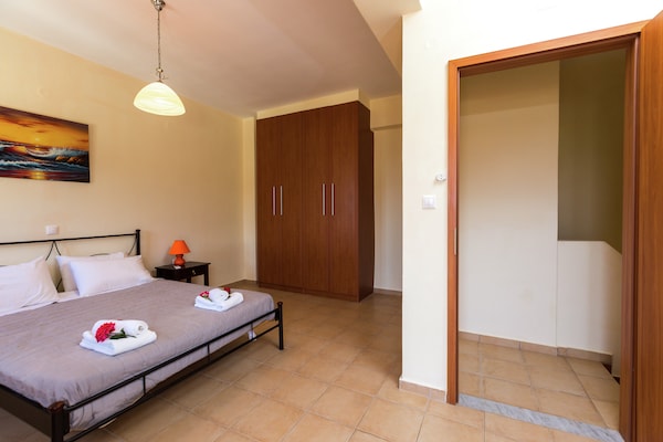 Foto van Villa op een heuvel met privézwembad - Vakantiehuis in Bali - BedRoom