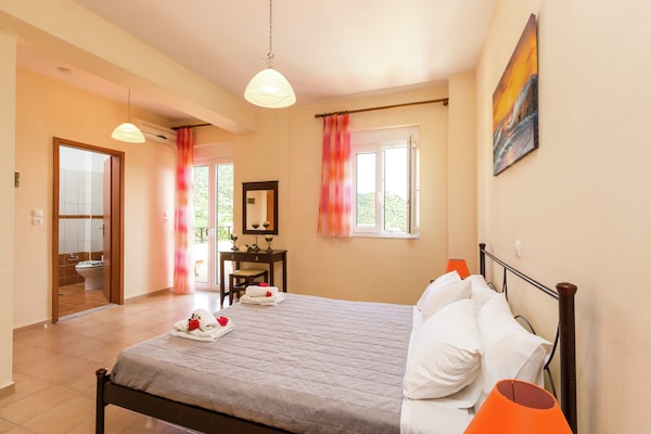 Foto van Villa op een heuvel met privézwembad - Vakantiehuis in Bali - BedRoom