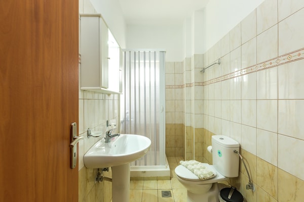 Foto van Villa op een heuvel met privézwembad - Vakantiehuis in Bali - BathRoom