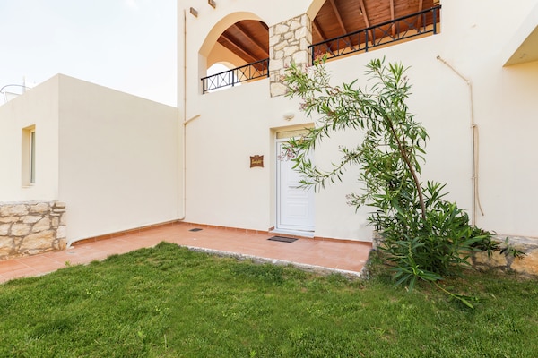 Foto van Villa op een heuvel met privézwembad - Vakantiehuis in Bali - ExteriorSummer
