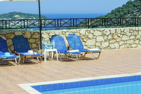 Foto van Villa op een heuvel, privézwembad - Vakantiehuis in Bali - ViewSummer