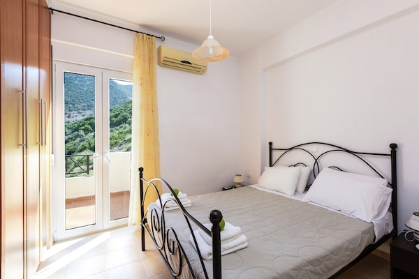 Foto van Villa op een heuvel, privézwembad - Vakantiehuis in Bali - BedRoom