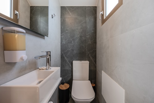Foto van Villa in Viran Episkopi met Privézwembad - Vakantiehuis in Viran Episkopi - BathRoom