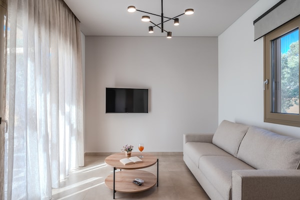 Foto van Villa in Viran Episkopi met Privézwembad - Vakantiehuis in Viran Episkopi - LivingRoom