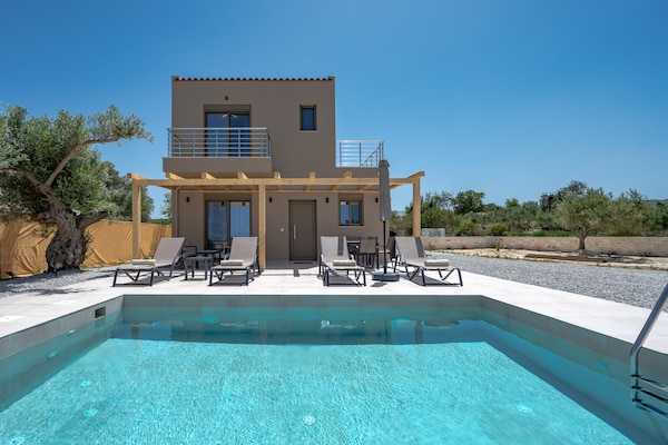 Foto van Villa in Viran Episkopi met Privézwembad - Vakantiehuis in Viran Episkopi - PoolOfHouse
