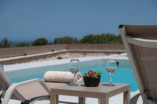 Foto van Villa in Viran Episkopi met Privézwembad - Vakantiehuis in Viran Episkopi - PoolOfHouse