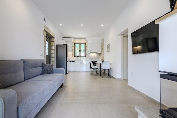 Foto van Villa in Melidoni met Zwembad en Uitzicht - Vakantiehuis in Melidoni - LivingRoom