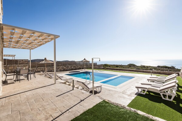 Foto van Villa in Triopetra bij stranden - Vakantiehuis in Triopetra - Outdoor