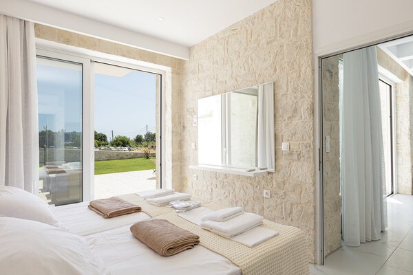 Foto van Villa in Damnoni bij het strand - Vakantiehuis in Damnoni - BedRoom