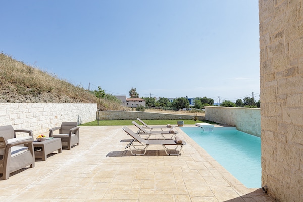 Foto van Villa in Damnoni bij Damnoni Strand - Vakantiehuis in Damnoni - PoolOfHouse