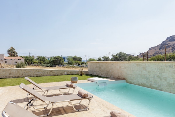 Foto van Villa in Damnoni bij Damnoni Strand - Vakantiehuis in Damnoni - PoolOfHouse