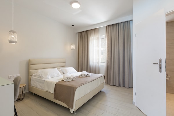 Foto van Villa op Kreta met Zwembad & Dichtbij Tavernes - Vakantiehuis in Mariou - BedRoom