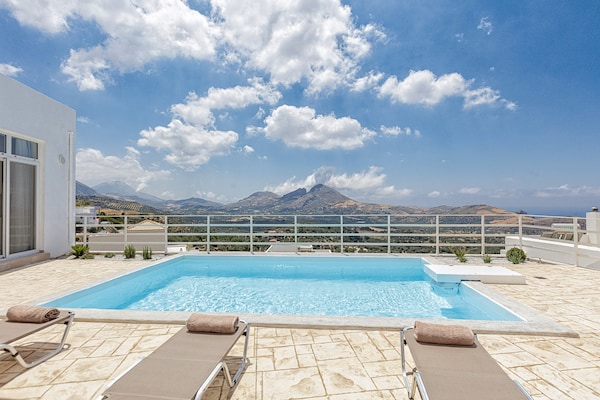 Foto van Villa op Kreta met Zwembad & Dichtbij Tavernes - Vakantiehuis in Mariou - PoolOfHouse