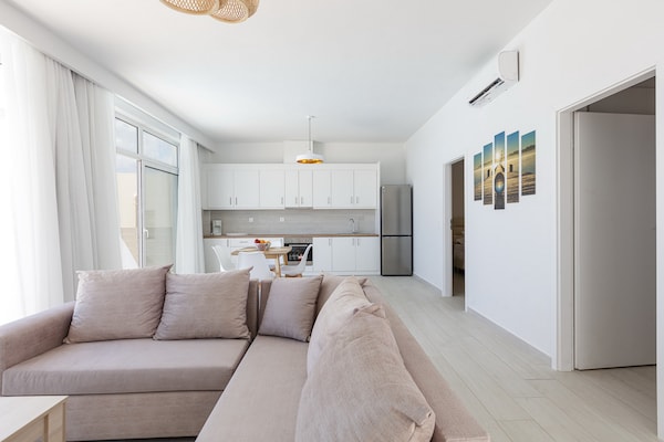 Foto van Villa met 2 slaapkamers in Mariou - Vakantiehuis in Mariou - LivingRoom