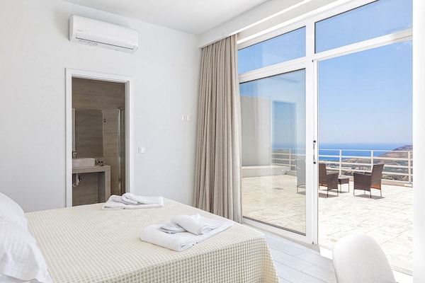 Foto van Villa in Mariou met privézwembad & strand - Vakantiehuis in Mariou - BedRoom