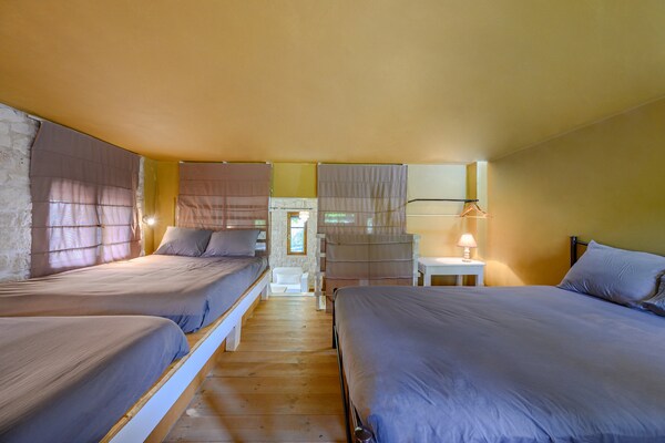 Foto van Villa in Spili met Uitzicht & Zwembad - Vakantiehuis in Lampini - BedRoom