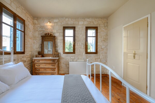 Foto van Villa in Spili met Uitzicht & Zwembad - Vakantiehuis in Lampini - BedRoom