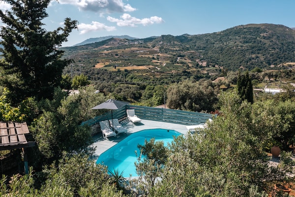 Foto van Villa in Spili met Uitzicht & Zwembad - Vakantiehuis in Lampini - Outdoor