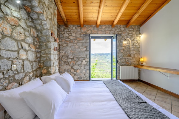 Foto van Villa op Kreta met privézwembad en bergzicht - Vakantiehuis in Lampini - BedRoom