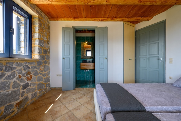 Foto van Villa op Kreta bij Skinaria Strand - Vakantiehuis in Lampini - BedRoom